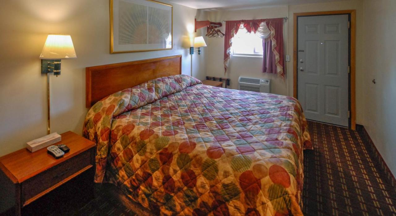 Budget Inn Watkins Glen Exteriér fotografie