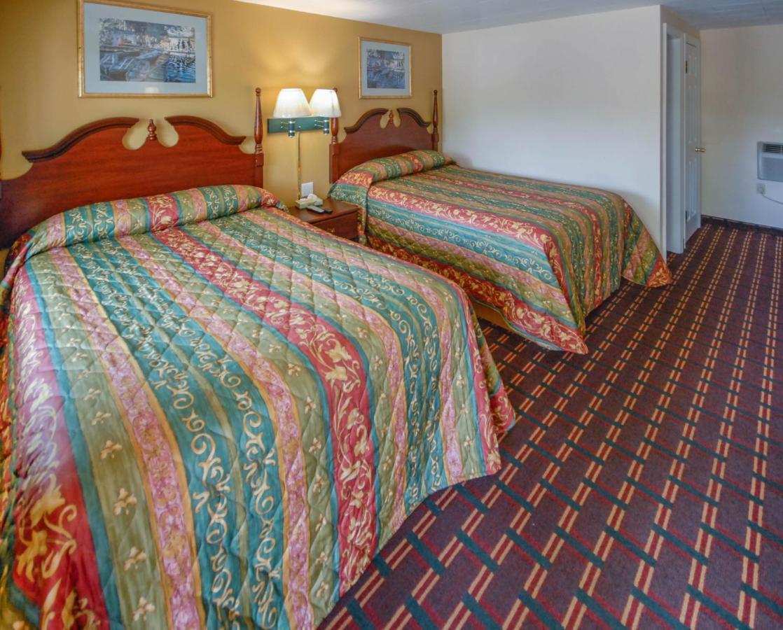 Budget Inn Watkins Glen Exteriér fotografie