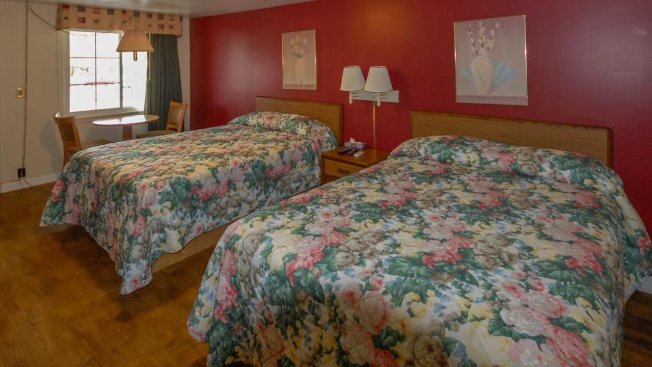 Budget Inn Watkins Glen Exteriér fotografie